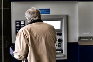 Cómo funcionan los bancos hoy, lunes 27 de abril