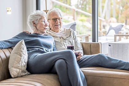 Hoy, que se prolongó la vida y la calidad de la misma, los +70 están bien lejos del imaginario del “abuelo” que solo cuida a sus nietos y está al servicio de sus hijos