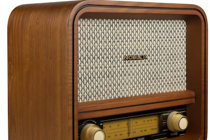 Hoy se celebra el Día de la Radio en el país