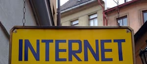 Así podría secuestrar internet un enjambre de agentes de IA y crear un problema global
