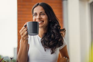 Hoy se sabe con certeza que la lavanda tiene muchos efectos positivos. Es antibacterial, antiviral, antiespasmódica, relajante y podría cumplir con efectos de sedación en muchas personas