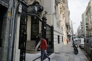 Hoy, solo los hombres pueden acceder a los espacios deportivos de la sede de Viamonte, mientras en la práctica las mujeres pueden ingresar para participar de actividades “sociales y culturales”