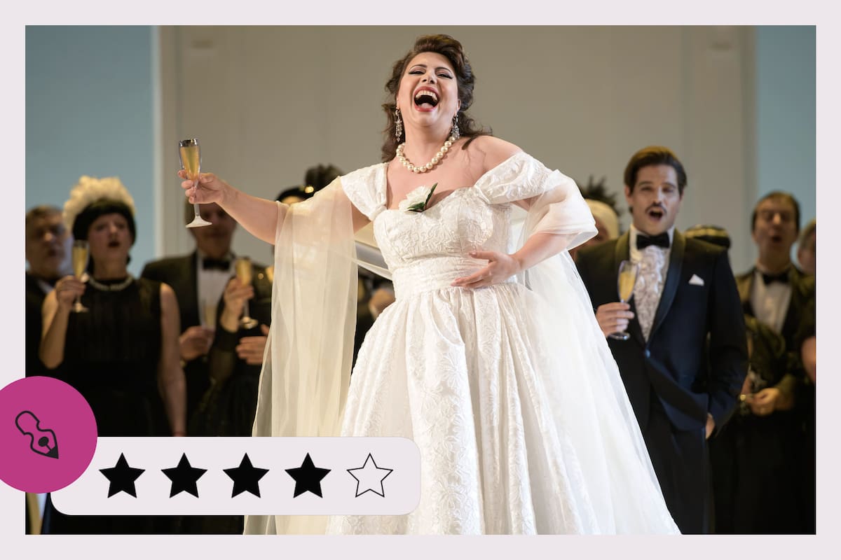 Hrachuhi Bassenz en la piel de Violetta