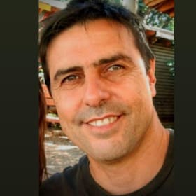 Leandro E. Costanzo
