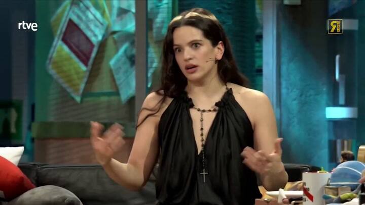 Rosalía reveló que sigue estudiando canto