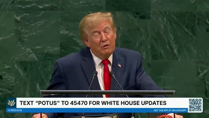 Donald Trump rebautiza la IA como "superinteligencia"