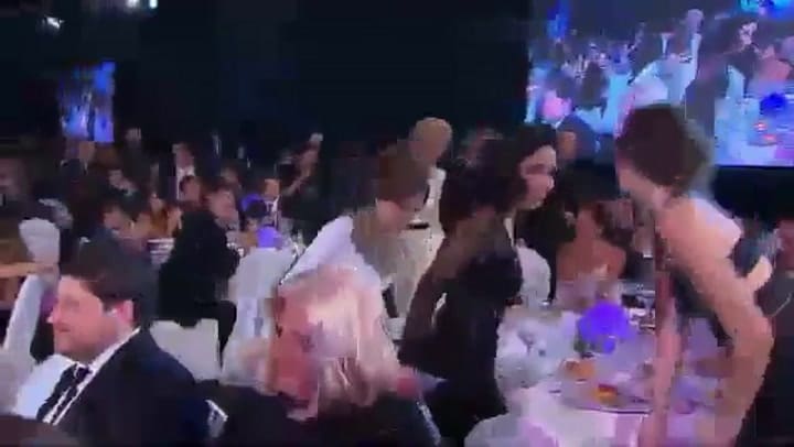 La estatuilla al Mejor Programa Juvenil, por Aliados
