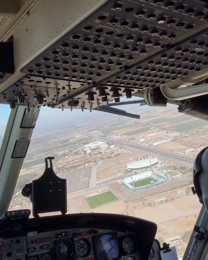 Un día antes del accidente, varios periodistas pudieron filmar desde el interior de la aeronave (Fuente: Instagram Marisa Gil Morales)
