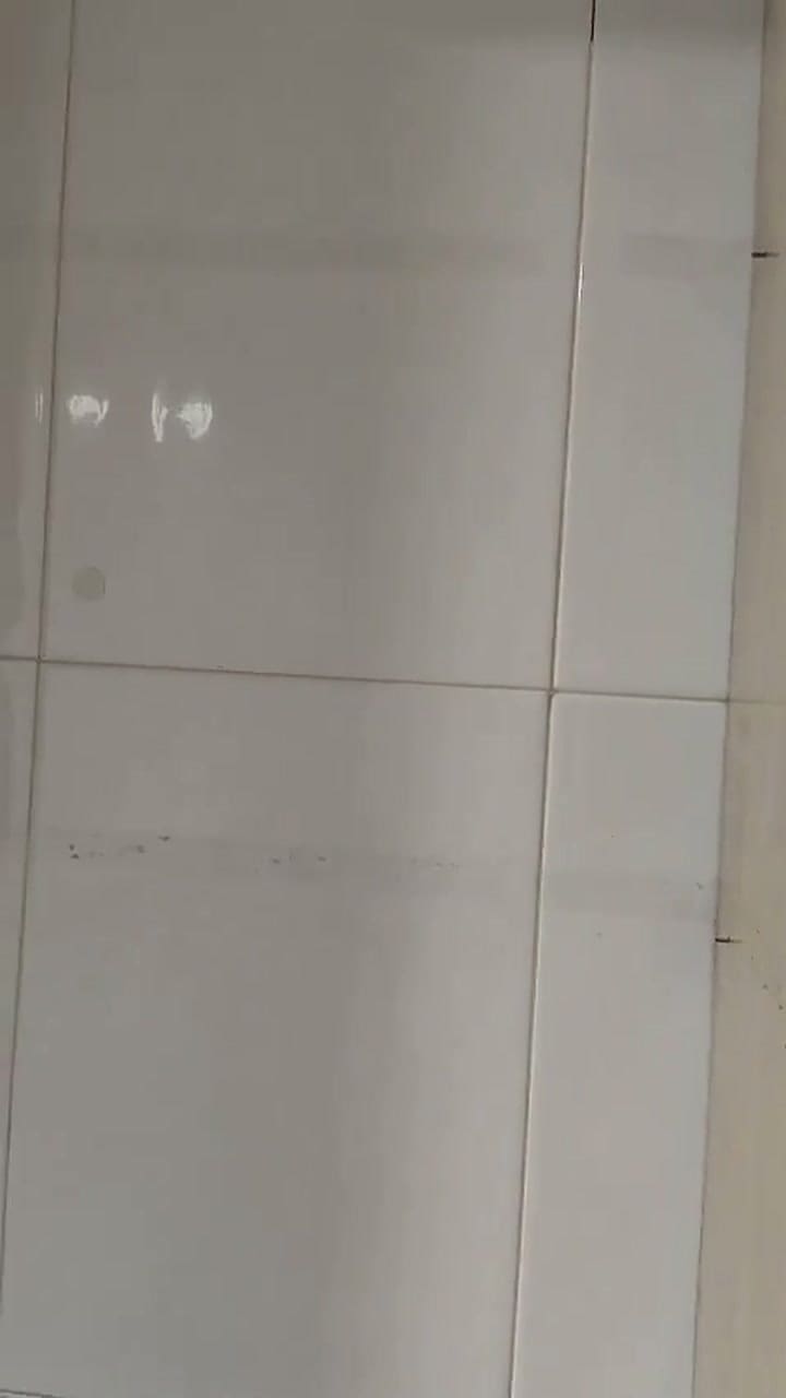El interior de una casa en Granada tras el sismo