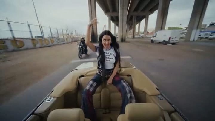 NO ME IMPORTA, LALI
