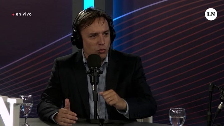 Luis Caputo desde el Coloquio de IDEA con José Del Río