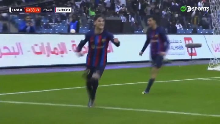 Pedri, tras asistencia de Gavi, marca el 3-0