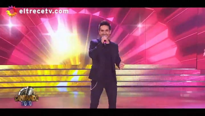 Cantando 2020. Pato Arellano y Carla del Huerto cantaron 'Vivir lo nuestro' - Fuente: eltrece