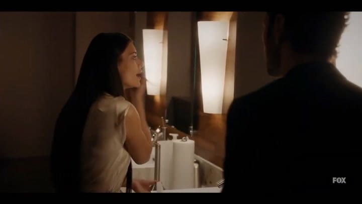 Eva De Dominici y Adan Canto en The Cleaning Lady