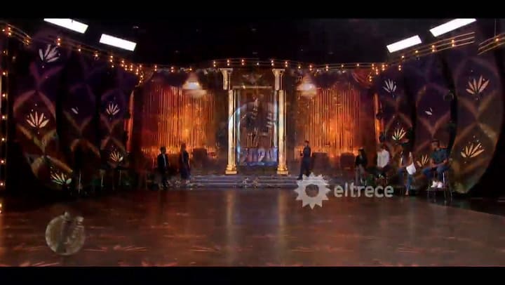 Cantando 2020. Lissa Vera y Tyago Griffo cantaron 'La media vuelta' en la pista de la semifinal - Fu