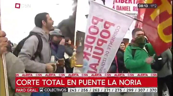 Con un corte en Puente La Noria, arrancaron las protestas programadas - Fuente: C5N