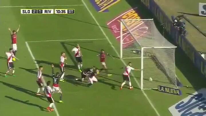 San Lorenzo-River: error de Batalla y gol de Paulo Díaz