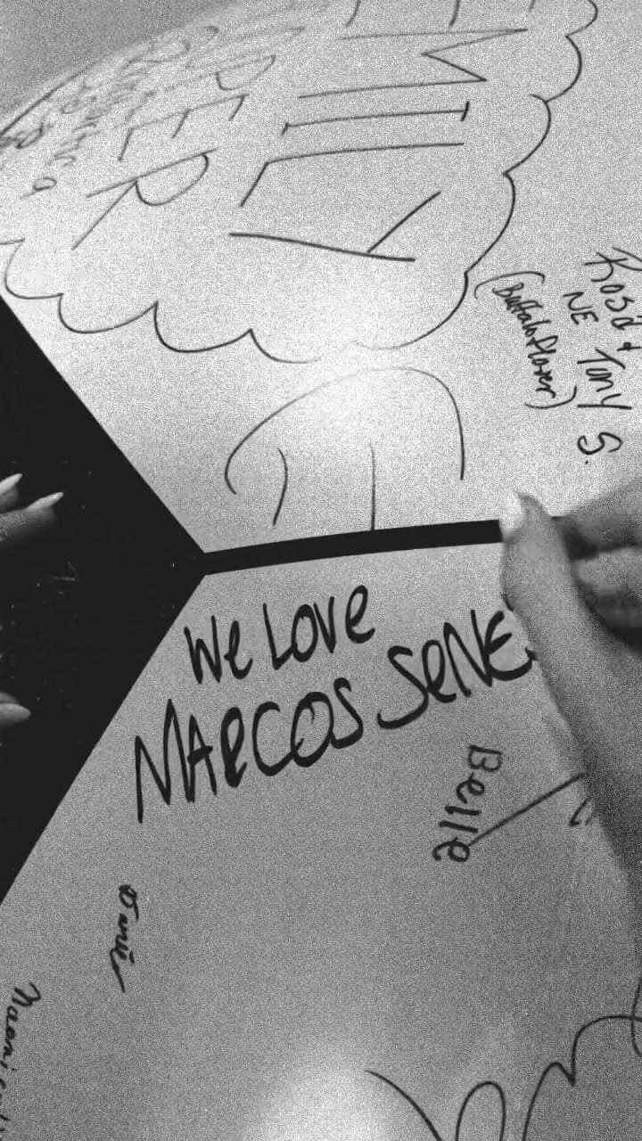 El amor de Kelci por su pareja, el defensor Marcos Senesi