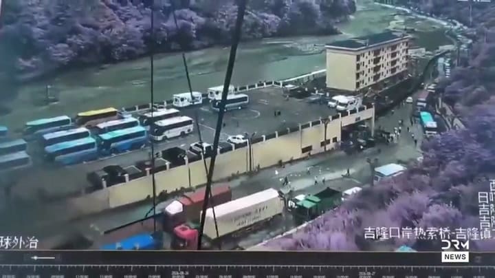 Impresionantes imágenes de las inundaciones que arrasaron pueblos en Nepal