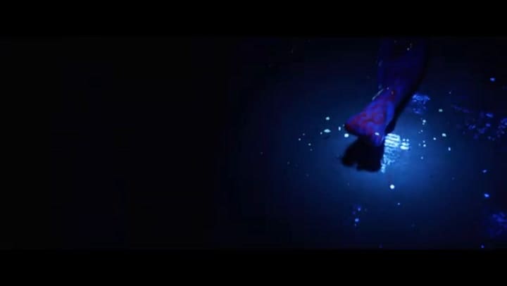 Pequeños secretos, tráiler oficial