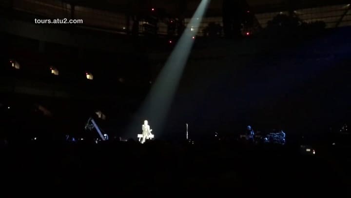 El nuevo tema de U2, estrenado en pleno show