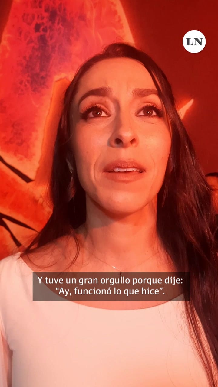 La alegría de Oona Chaplin en el Estreno de Avatar: fuego y cenizas.