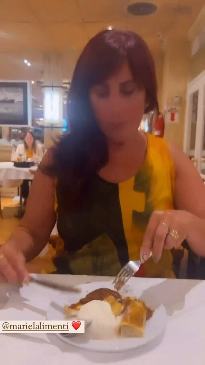 Mandinha, esposa de Emiliano 'Dibu' Martínez, disfrutó de un menú bien argentino