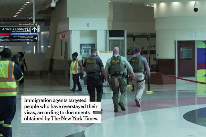 Aumentan Los Arrestos Del ICE En Los Aeropuertos, Abriendo Un Nuevo Frente En La Campaña De Deportación - The New York Times