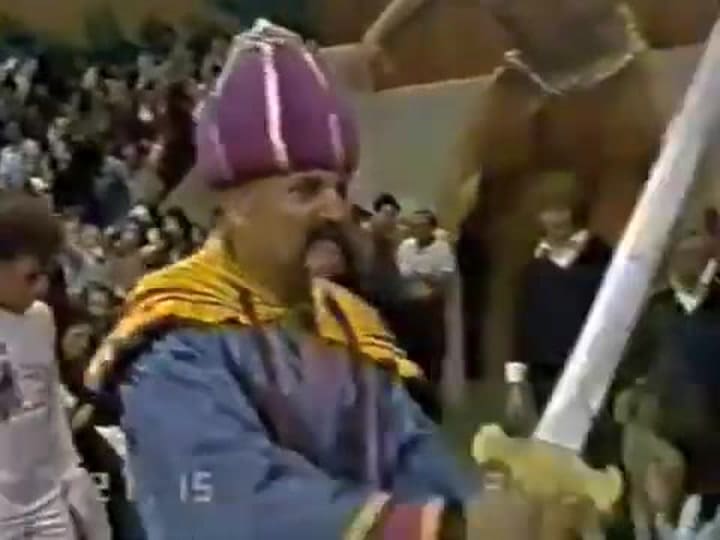 Kanghai el mongol enfrenta al Hombre Vegetal en Titanes en el ring en 1982