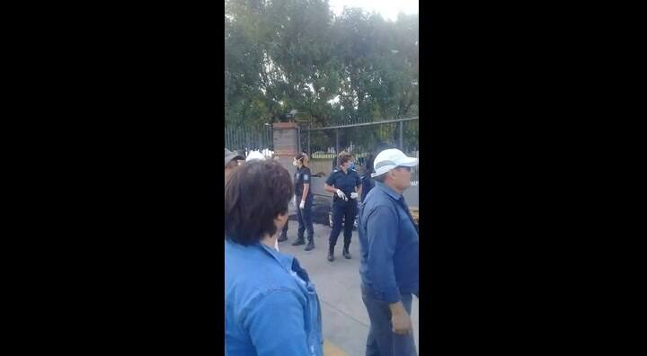 Incidentes en una manifestación frente a un frigorífico en Quilmes