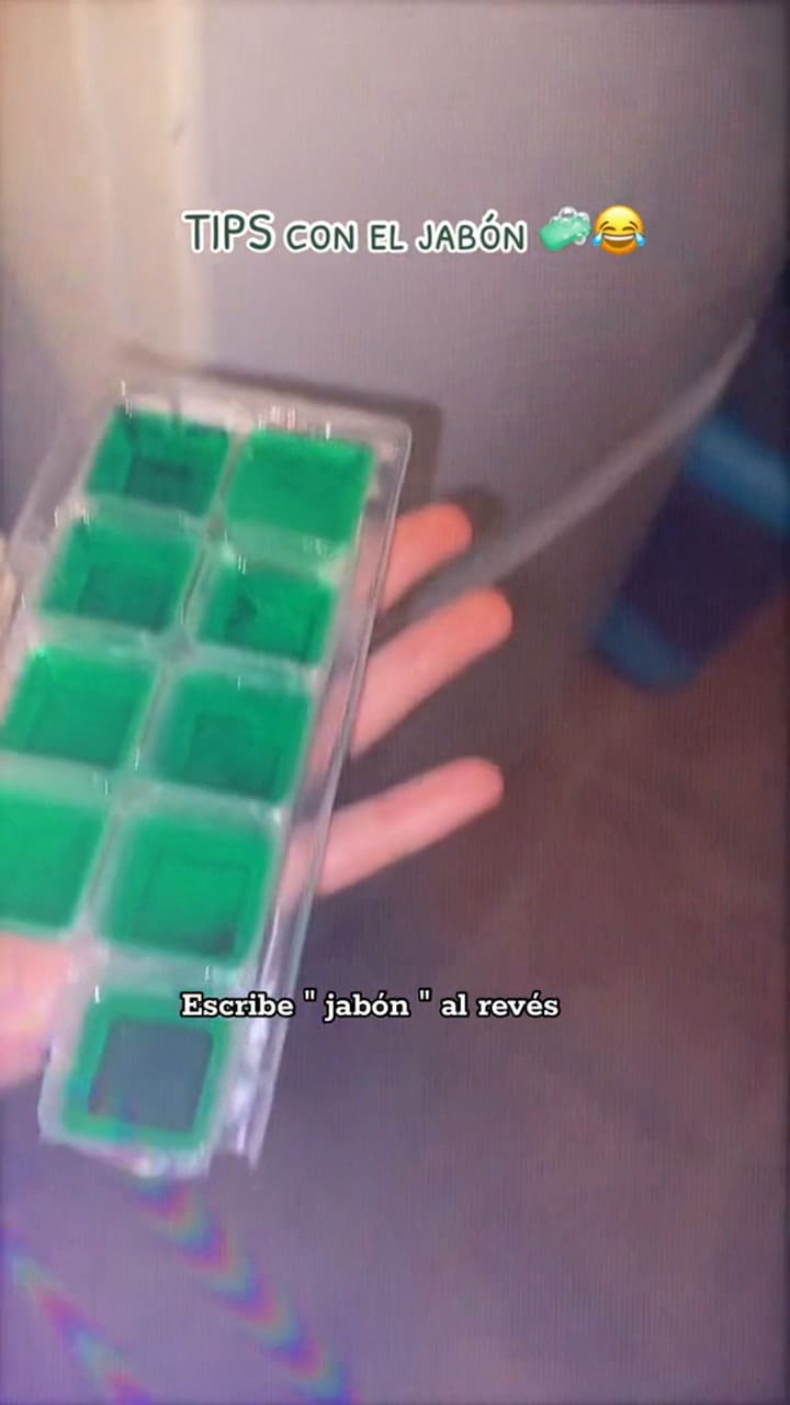 El truco secreto para lavar muchos platos con poco detergente