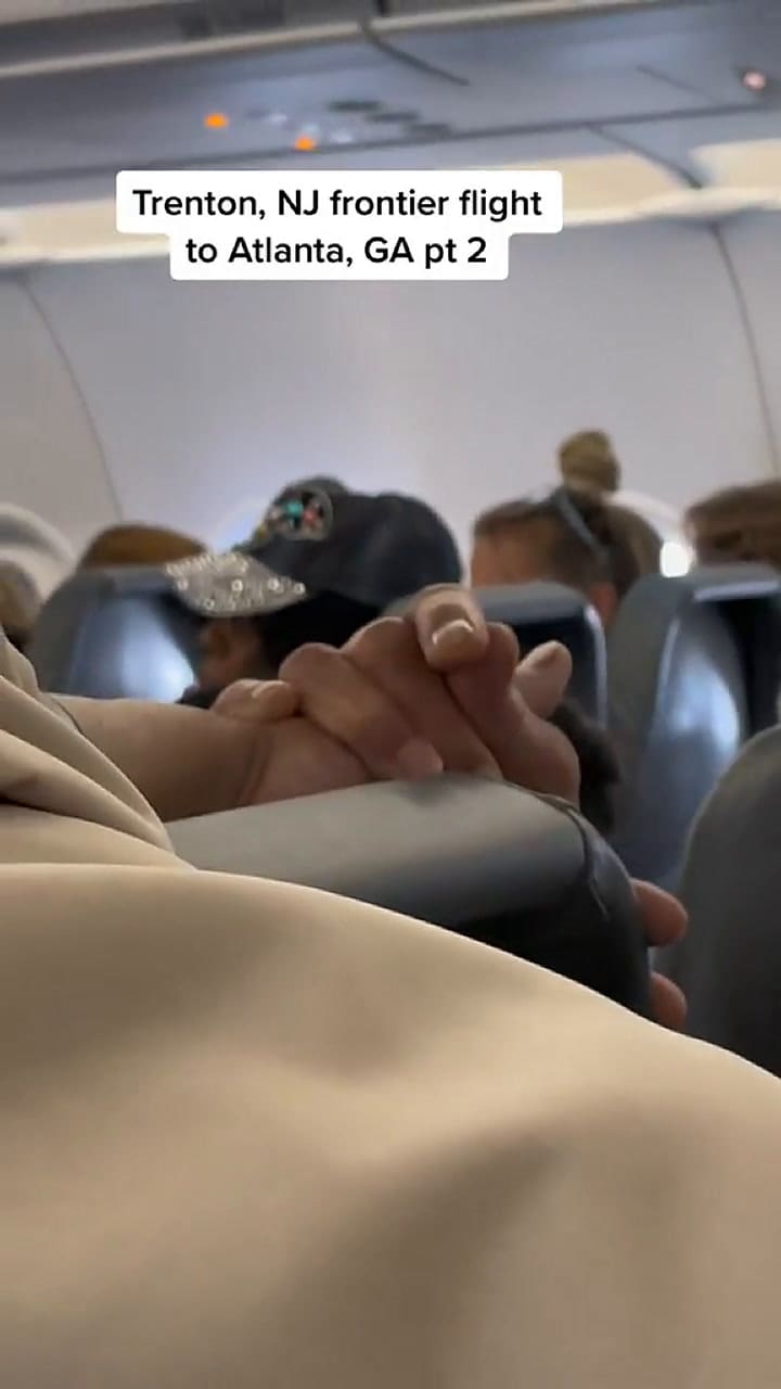 Una mujer fue echada de un vuelo en el aeropuerto de Trenton Nueva Jersey por crear conflictos
