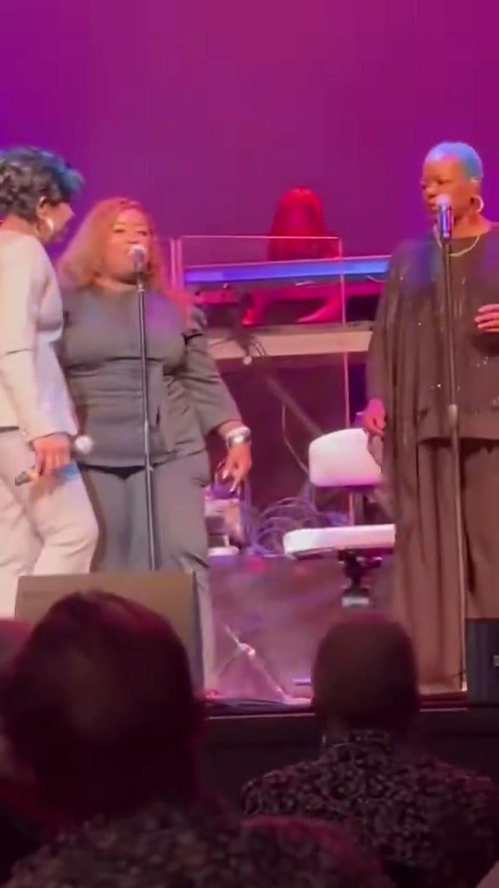 El preocupante video de Gladys Knight durante un show en el Hollywood Bowl