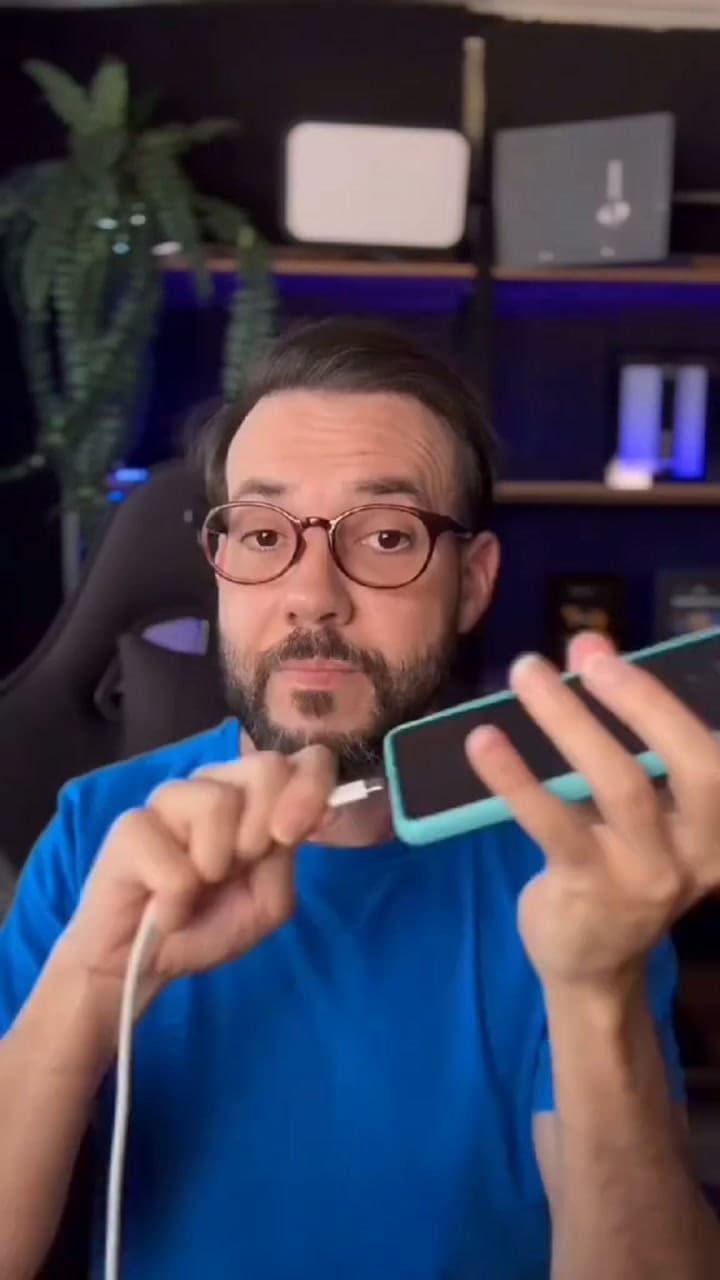 Cómo cargar correctamente un celular - @Profesiondelfuturo