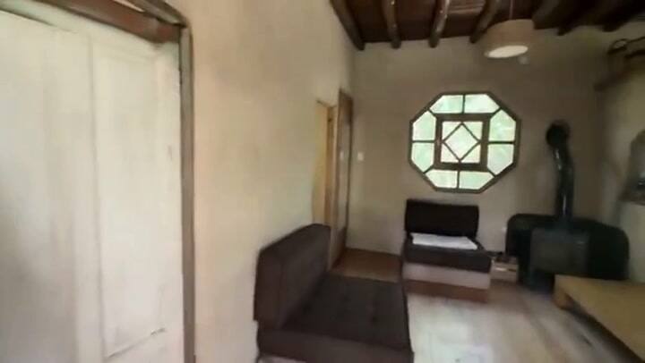Así es la casa sustentable del hijo de Julián Weich en Córdoba