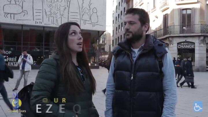 Ezequiel en uno de los tours ofrecidos con Donkey - Fuente: YouTube
