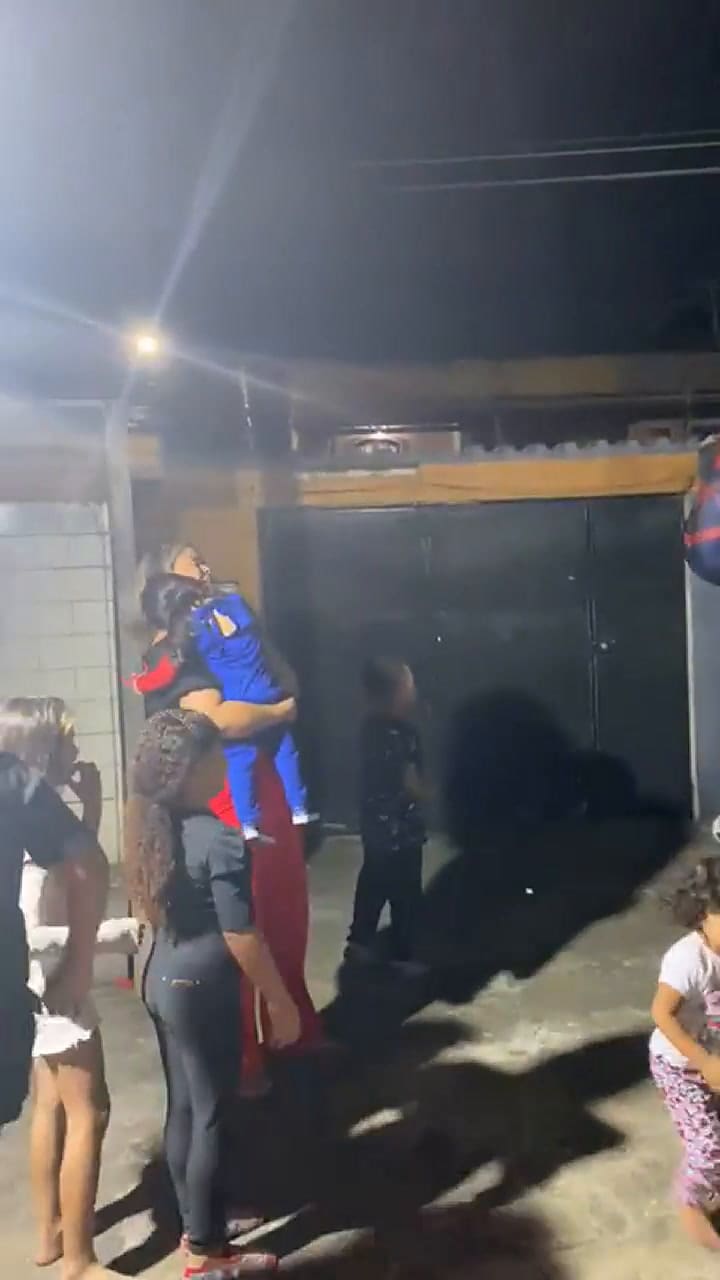 Spider-Man hace espectacular entrada en fiesta infantil y la reacción de niños se vuelve viral