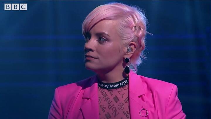 Lily Allen - Higher - Fuente: BBC Music