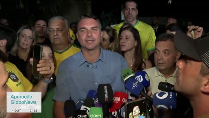 El testimonio de Flavio Bolsonaro tras la victoria en primera vuelta