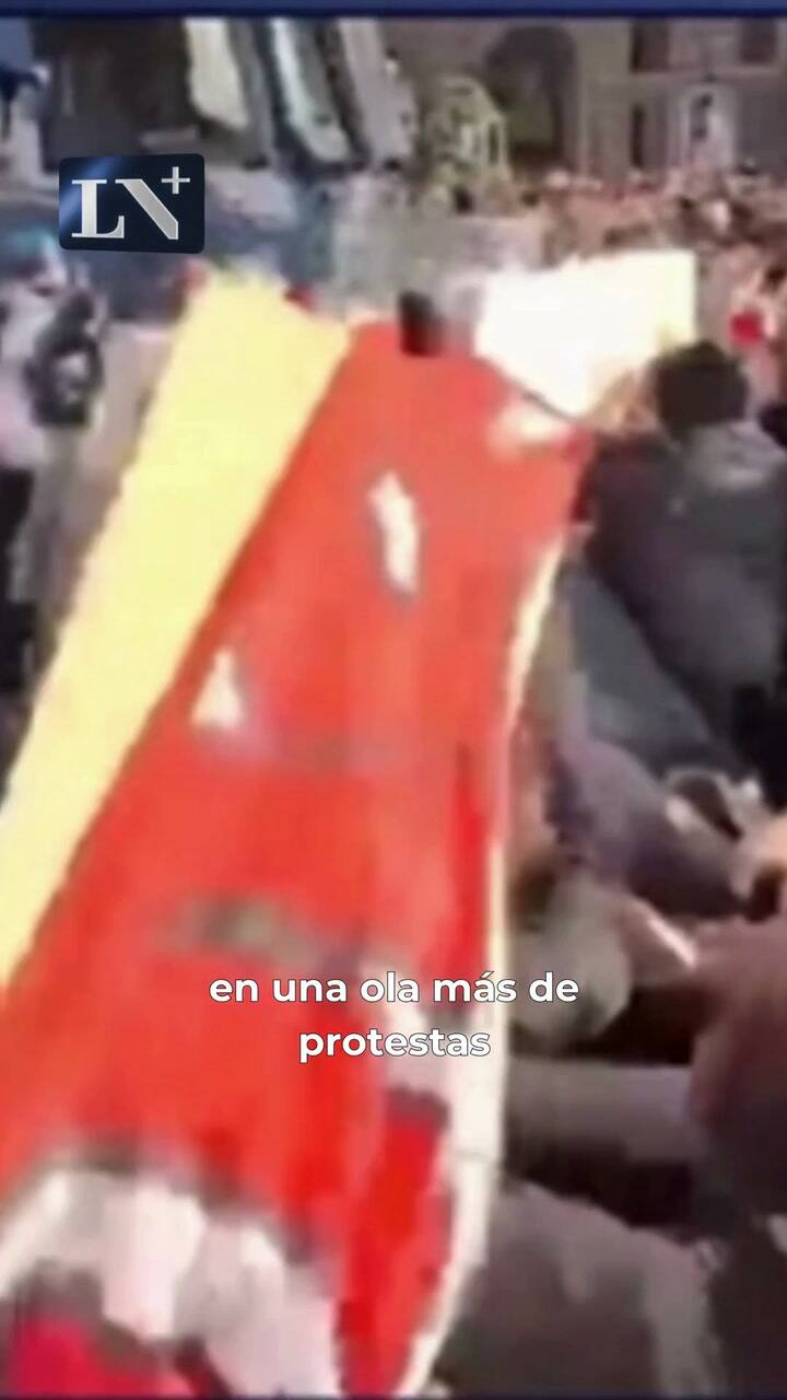 Violentos incidentes en el centro de Roma: protestas en la capital italiana incluyeron barricadas y ataques a la policía