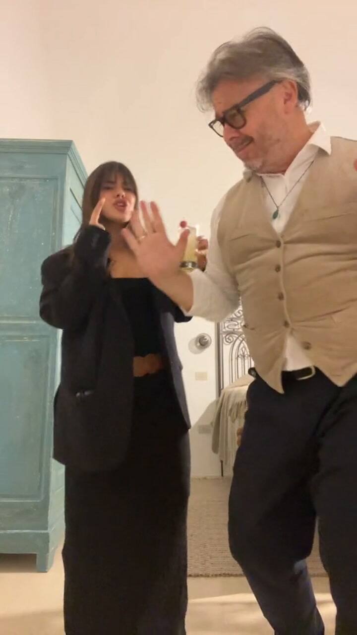 Así se prepararon Donato de Santis y su hija Raffaella para la fiesta