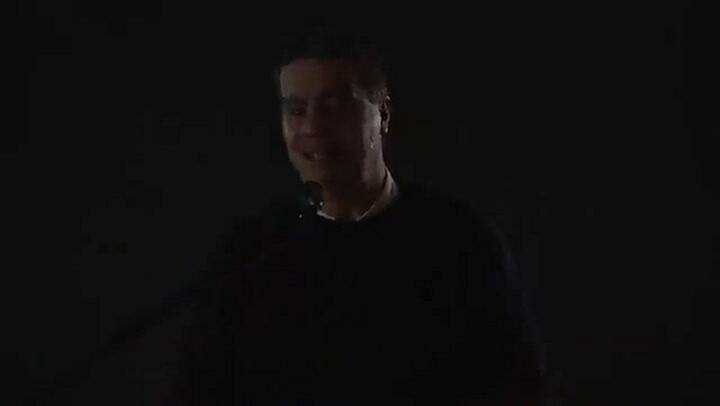 A Capitanich se le cortó la luz en un acto: 'Estamos haciendo todo lo mejor en infraestructura'