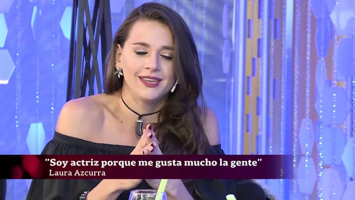La fama y la frontalidad según Laura Azcurra