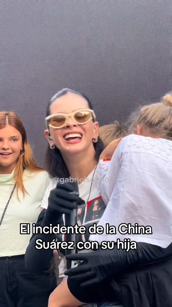 El incidente que tuvo la China Suárez en pleno show