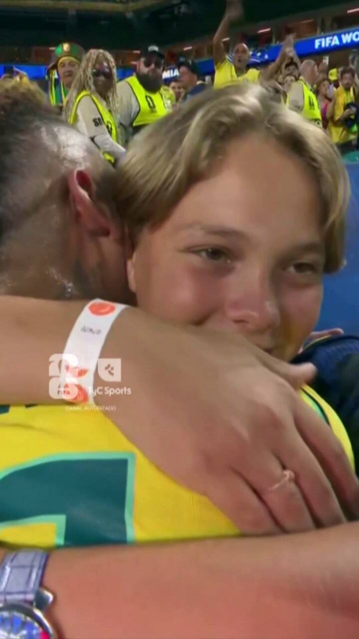 Neymar recibió el saludo de sus hijos tras su debut en el Mundial