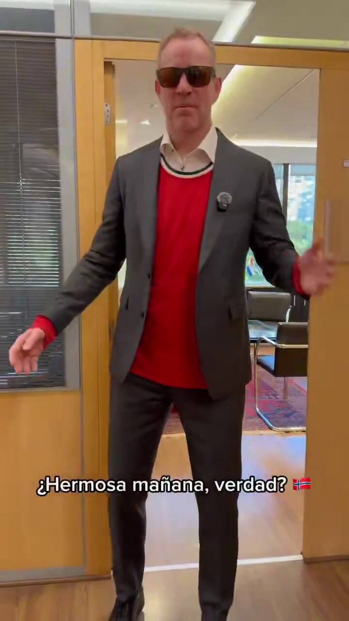 El embajador de Noruega celebró la histórica eliminación de Brasil con un meme argentino: “Hermosa mañana, ¿verdad?"