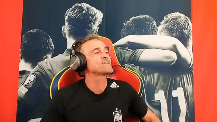 La respuesta de Luis Enrique en stream que hizo reír a todos