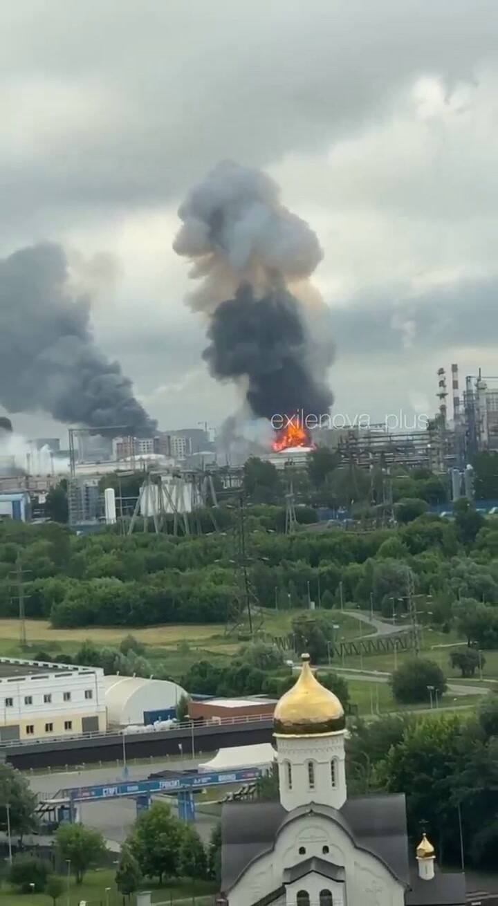 Impactante explosión en la refinería de Kapotnya en Moscú