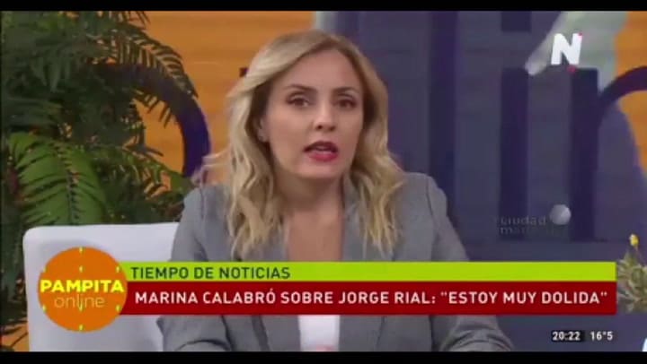 Fuerte cruce entre Pampita Ardohain y Marina Calabró