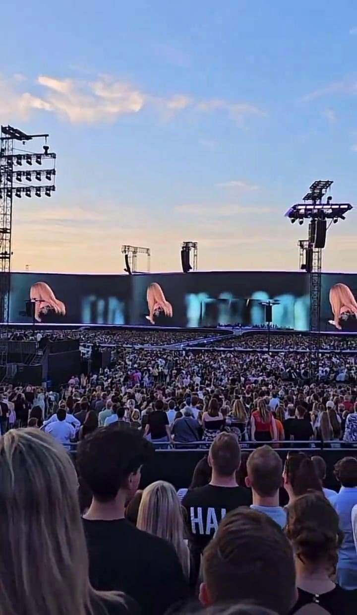 Así anunció Adele su compromiso
